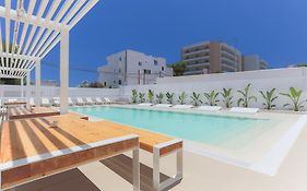 White Apartments Ibiza 4*